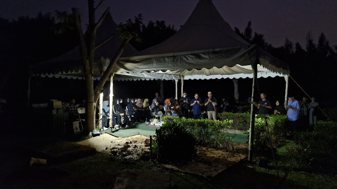 Suasana San Diego Hills di malam hari