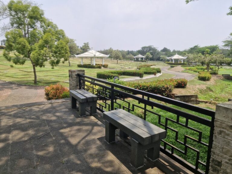 Tenang dan nyaman dengan konsep taman San Diego Hills